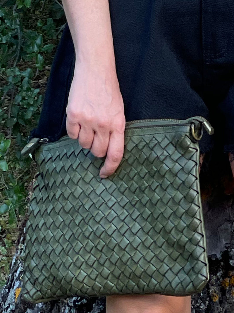 Τσάντα Φάκελος Δερμάτινη Πλεκτή Πράσινη- Κυπαρρισί